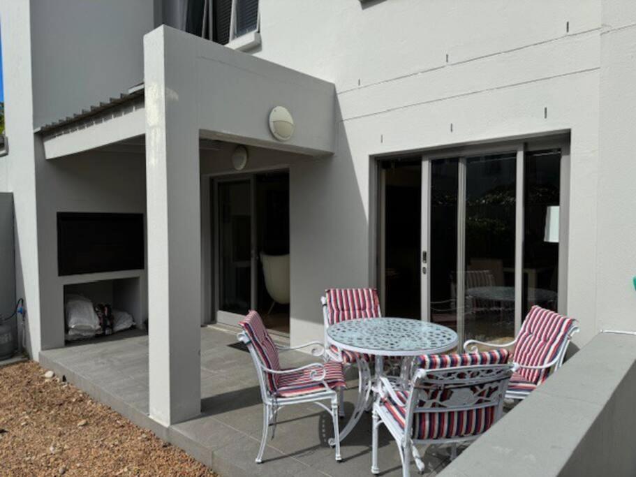 Luxury Townhouse In Stellenbosch Central 外观 照片